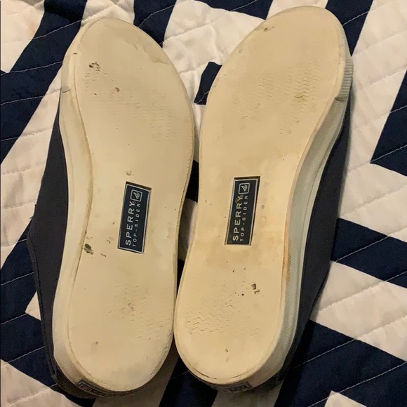 Women’s Navy Sperry Shoe - Picture 5 of 5